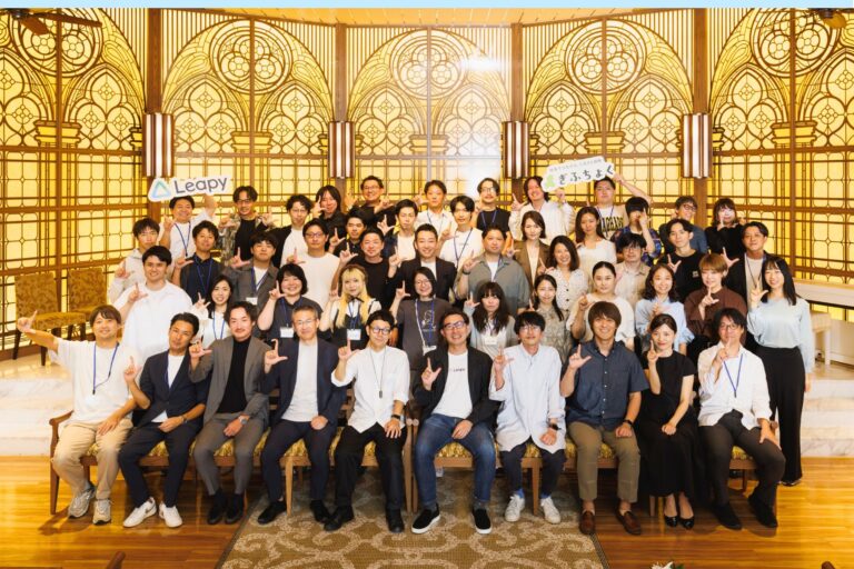 第十三期第4Q社員総会と表彰式を開催しました。第十四期に向けて、新たなスタート！